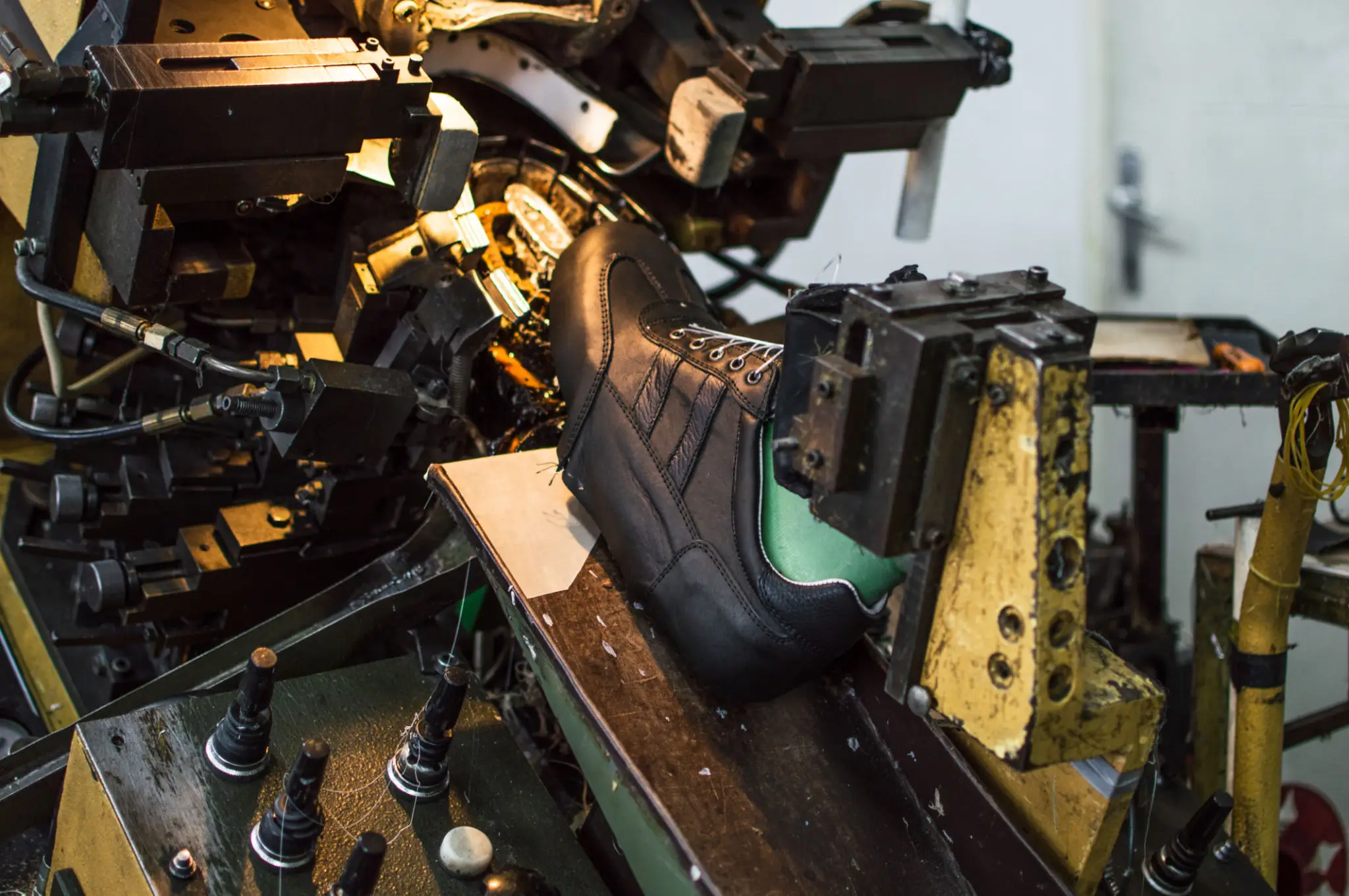 Shoe Making Machine Manufacturer